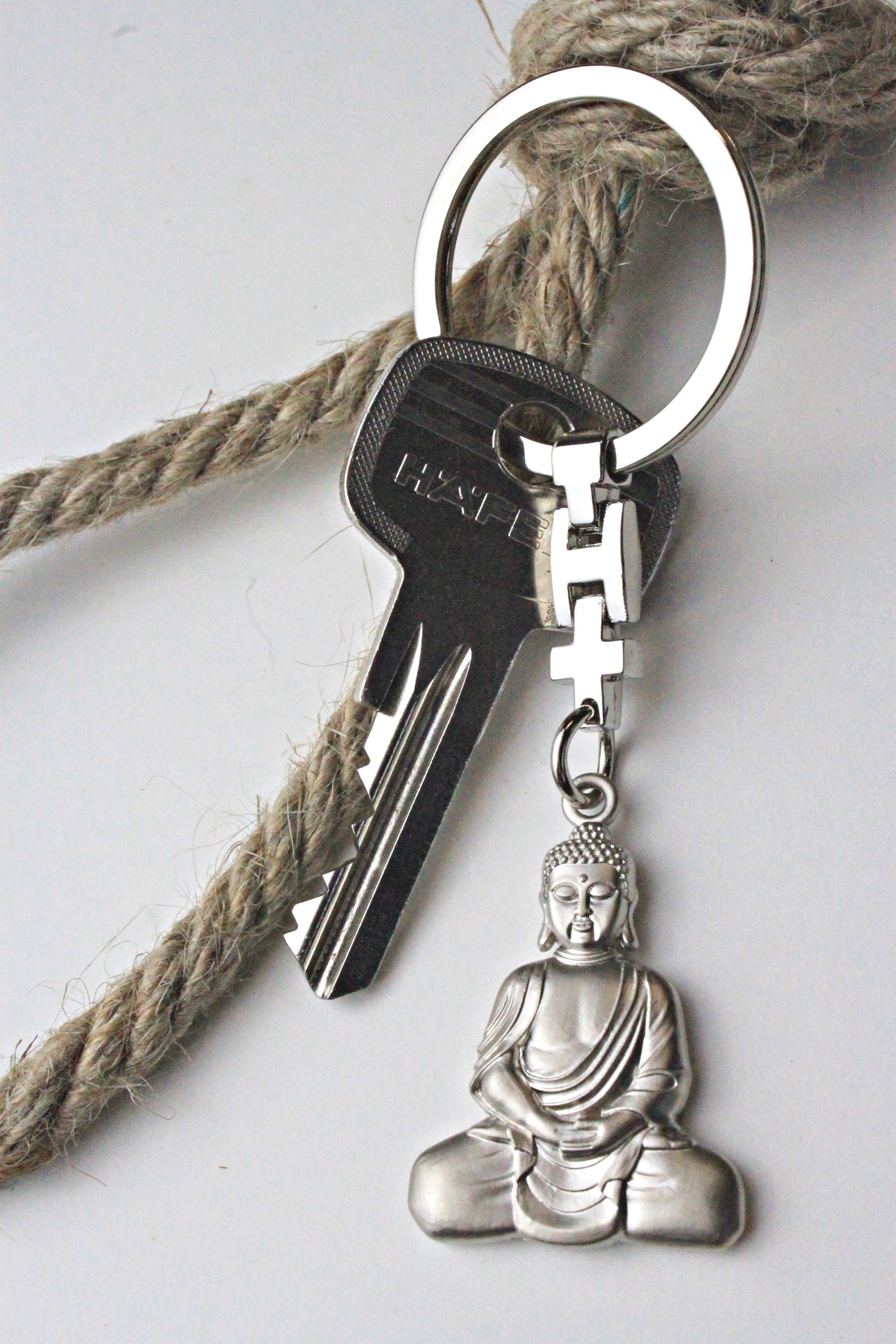FABACH Buddha-Schlüsselanhänger – Glücksbringer Aus Metall, Karma, Buddhismus